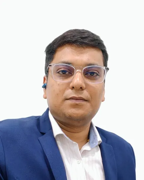 Portrait of Eswar Rao, operations manager